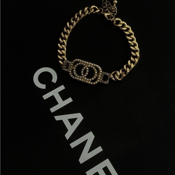 Chanel Gold Chain Repurposed Pearl & Crystal Link Bracelet - Picture 4 of 4